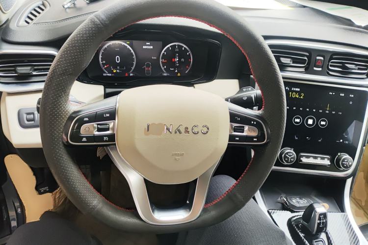 Used Lynk & Co 01 2017 2.0T Two-Wheel Drive Zhaopu Version Steering Wheel