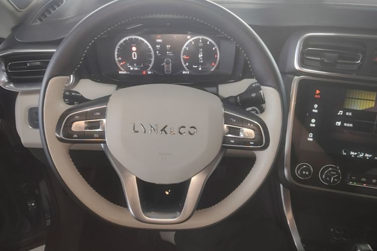 Used Lynk & Co 01 2017 2.0T Two-Wheel Drive Zhaopu Version Steering Wheel