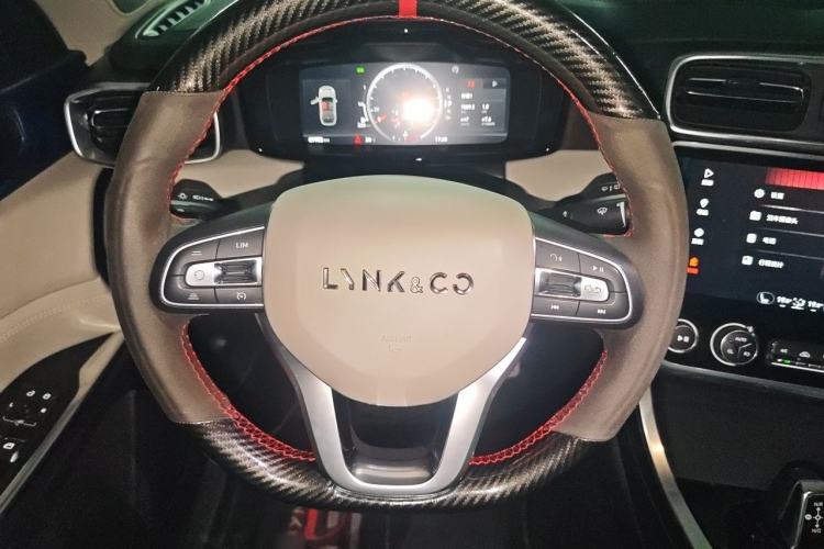 Used Lynk & Co 01 2017 2.0T Two-Wheel Drive Zhaopu Version Steering Wheel