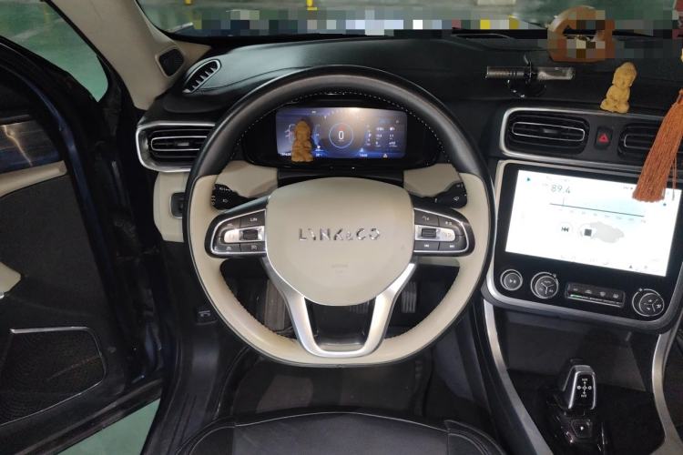 Used Lynk & Co 01 2017 2.0T Two-Wheel Drive Zhaopu Version Steering Wheel