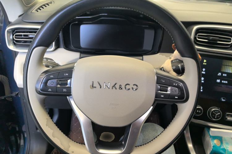 Used Lynk & Co 01 2017 2.0T Two-Wheel Drive Zhaopu Version Steering Wheel