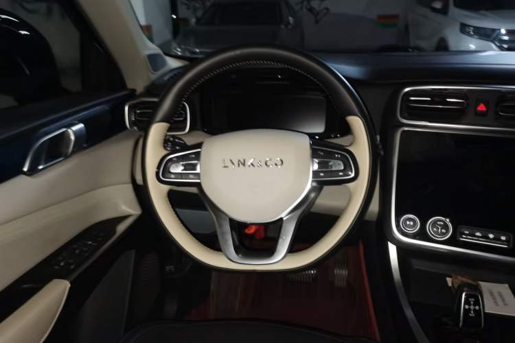 Used Lynk & Co 01 2017 2.0T Two-Wheel Drive Pro Edition Steering Wheel