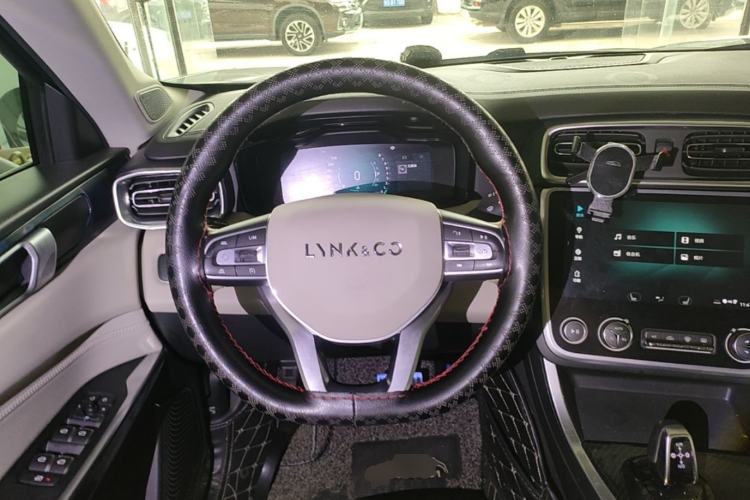 Used Lynk & Co 01 2017 2.0T Two-Wheel Drive Zhaopu Version Steering Wheel