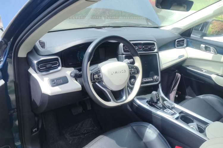 Used Lynk & Co 01 2017 2.0T Two-Wheel Drive Zhaopu Version Steering Wheel