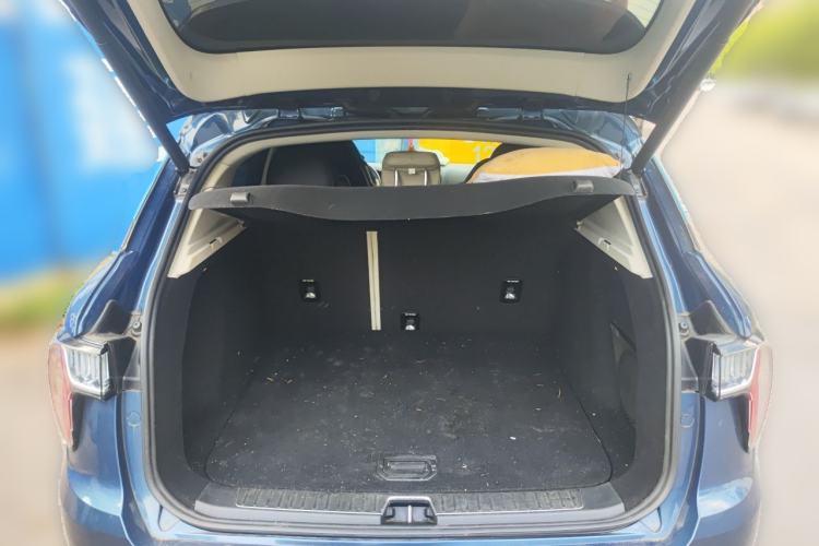 Used Lynk & Co 01 2017 2.0T Two-Wheel Drive Zhaopu Version Trunk