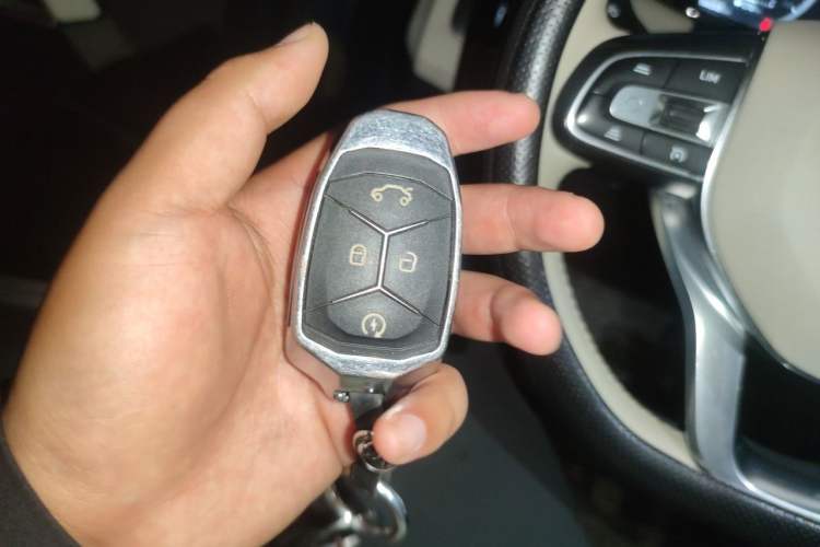Used Lynk & Co 01 2017 2.0T Two-Wheel Drive Zhaopu Version Vehicle Key