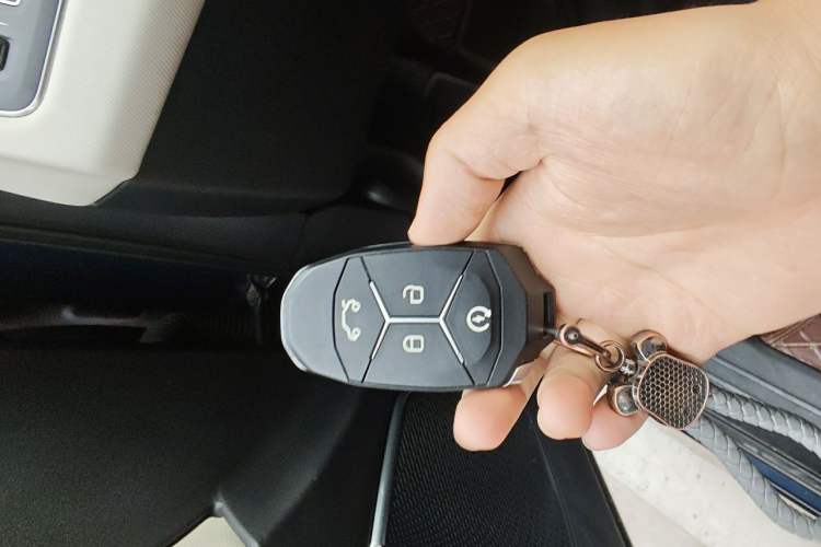 Used Lynk & Co 01 2017 2.0T Two-Wheel Drive Pro Edition Vehicle Key