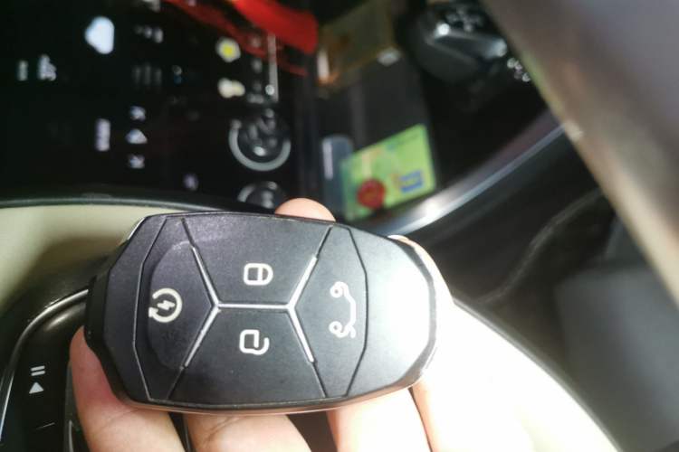 Used Lynk & Co 01 2017 2.0T Two-Wheel Drive Pro Edition Vehicle Key