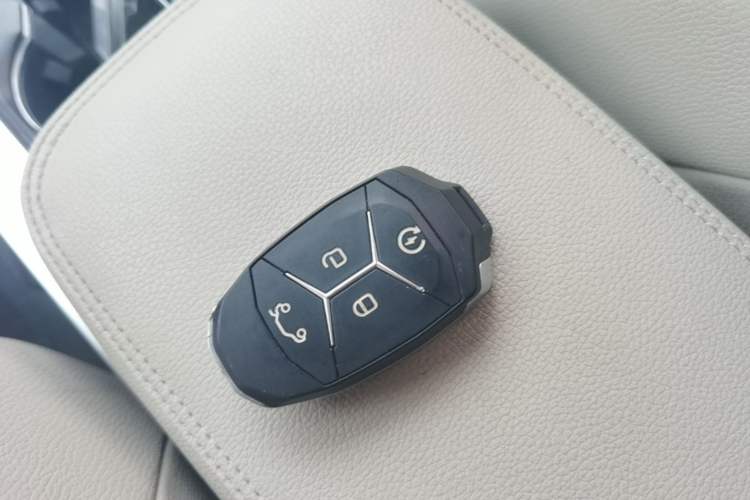 Used Lynk & Co 01 2017 2.0T Two-Wheel Drive Zhaopu Version Vehicle Key