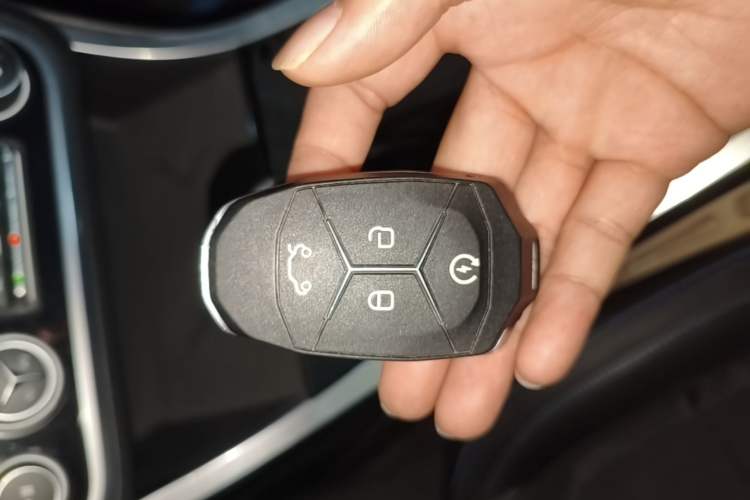 Used Lynk & Co 01 2017 2.0T Two-Wheel Drive Zhaopu Version Vehicle Key