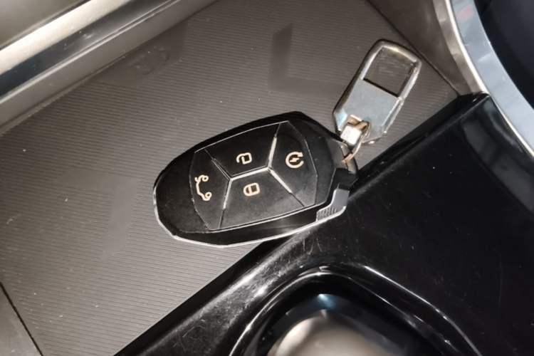 Used Lynk & Co 01 2017 2.0T Two-Wheel Drive Zhaopu Version Vehicle Key