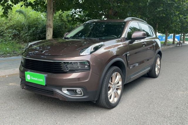 Lynk & Co 01 2017 2.0T Two-Wheel Drive Pro Edition с пробегом