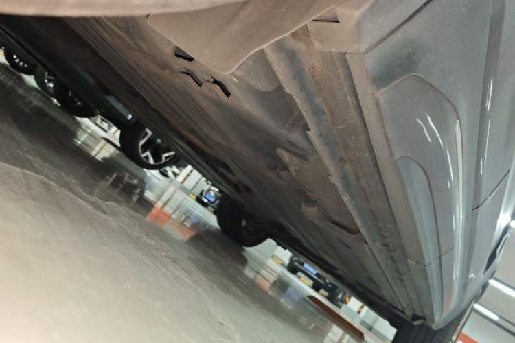 Used Lynk & Co 01 2017 2.0T Two-Wheel Drive Pro Edition Chassis Rear Right