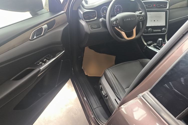 Used Lynk & Co 01 2017 2.0T Two-Wheel Drive Pro Edition Driver Seat