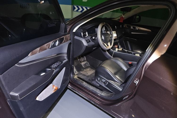 Used Lynk & Co 01 2017 2.0T Two-Wheel Drive Pro Edition Driver Seat