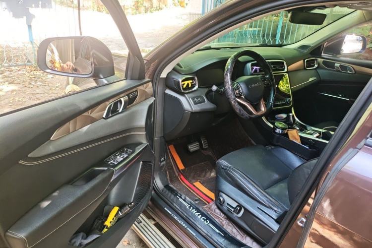 Used Lynk & Co 01 2017 2.0T Two-Wheel Drive Pro Edition Driver Seat