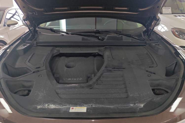 Used Lynk & Co 01 2017 2.0T Two-Wheel Drive Pro Edition Engine Bay