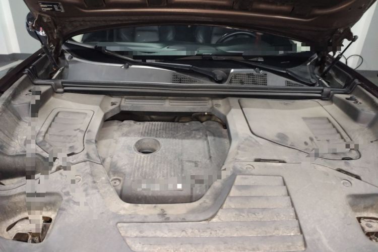 Used Lynk & Co 01 2017 2.0T Two-Wheel Drive Pro Edition Engine Bay