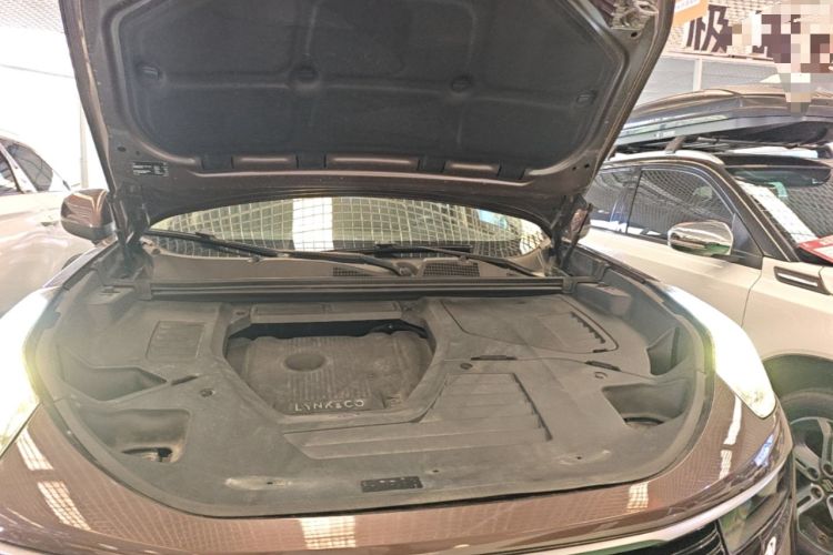 Used Lynk & Co 01 2017 2.0T Two-Wheel Drive Pro Edition Engine Bay