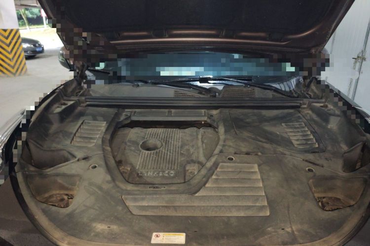 Used Lynk & Co 01 2017 2.0T Two-Wheel-Drive Version Engine Bay