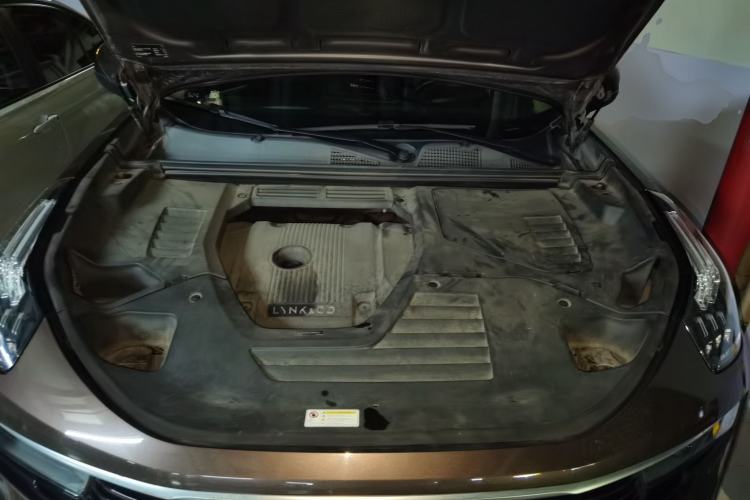 Used Lynk & Co 01 2017 2.0T Two-Wheel Drive Pro Edition Engine Bay