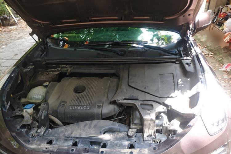 Used Lynk & Co 01 2017 2.0T Two-Wheel Drive Pro Edition Engine Bay