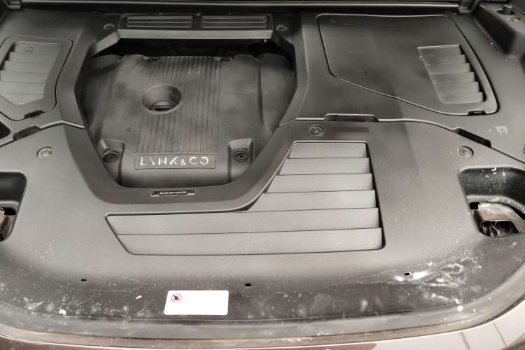 Used Lynk & Co 01 2017 2.0T Two-Wheel Drive Pro Edition Engine Bay