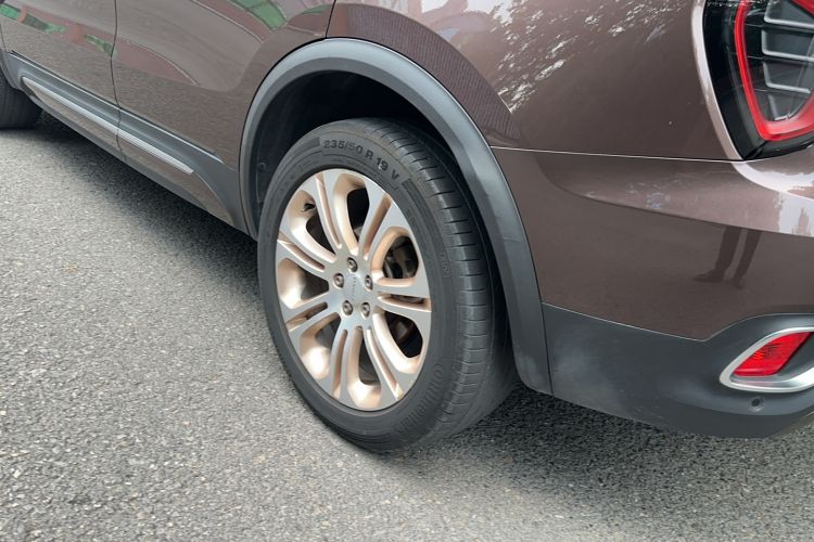 Used Lynk & Co 01 2017 2.0T Two-Wheel Drive Pro Edition Exterior 2
