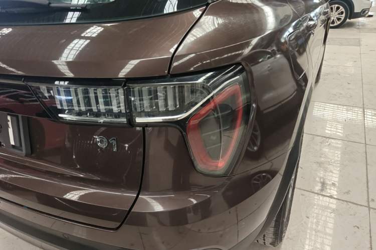 Used Lynk & Co 01 2017 2.0T Two-Wheel-Drive Version Exterior 3
