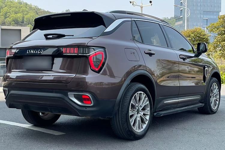 Used Lynk & Co 01 2017 2.0T Two-Wheel-Drive Version Exterior 4