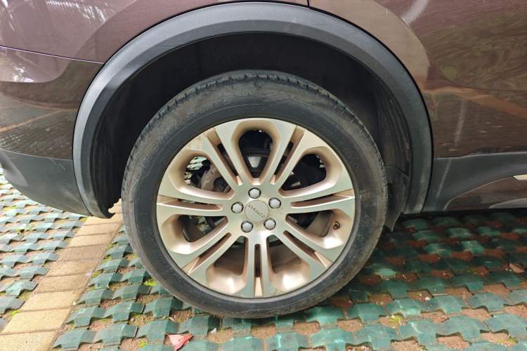 Used Lynk & Co 01 2017 2.0T Two-Wheel Drive Pro Edition Exterior 5