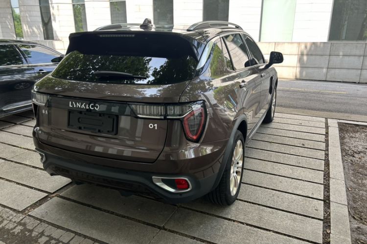 Used Lynk & Co 01 2017 2.0T Two-Wheel Drive Pro Edition Exterior 8