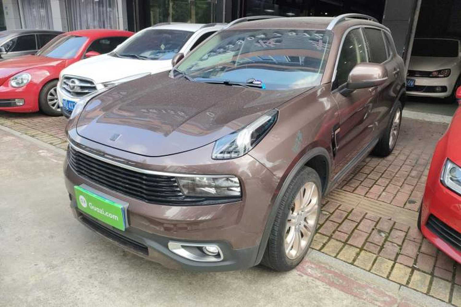 Used Lynk & Co 01 2017 2.0T Two-Wheel Drive Pro Edition Front Left 45 Deg