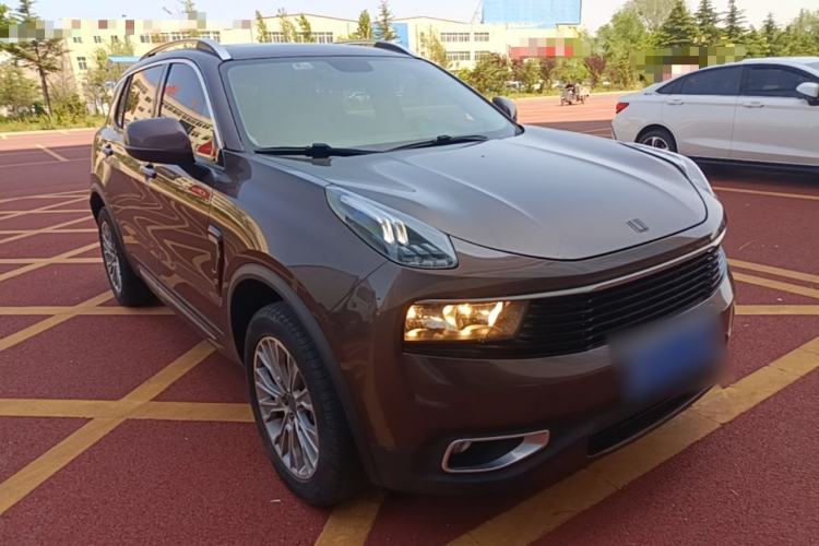 Used Lynk & Co 01 2017 2.0T Two-Wheel-Drive Version Front Right 45 Deg