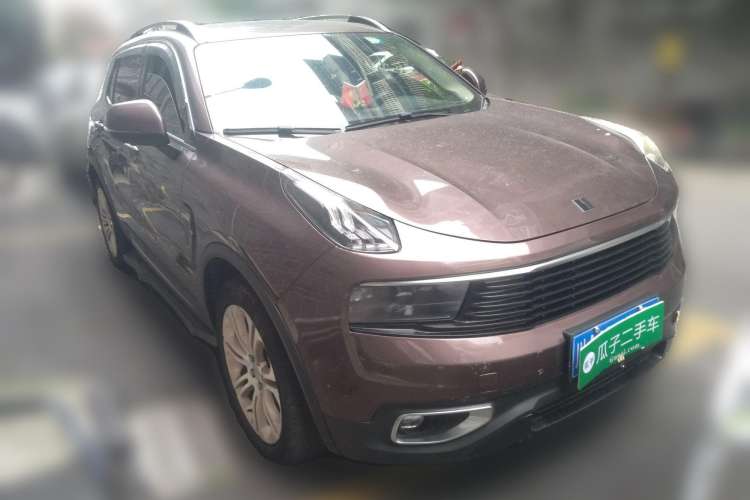 Used Lynk & Co 01 2017 2.0T Two-Wheel Drive Pro Edition Front Right 45 Deg