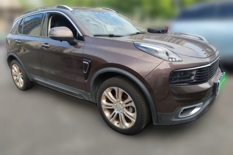 Used Lynk & Co 01 2017 2.0T Two-Wheel Drive Pro Edition Front Right 45 Deg