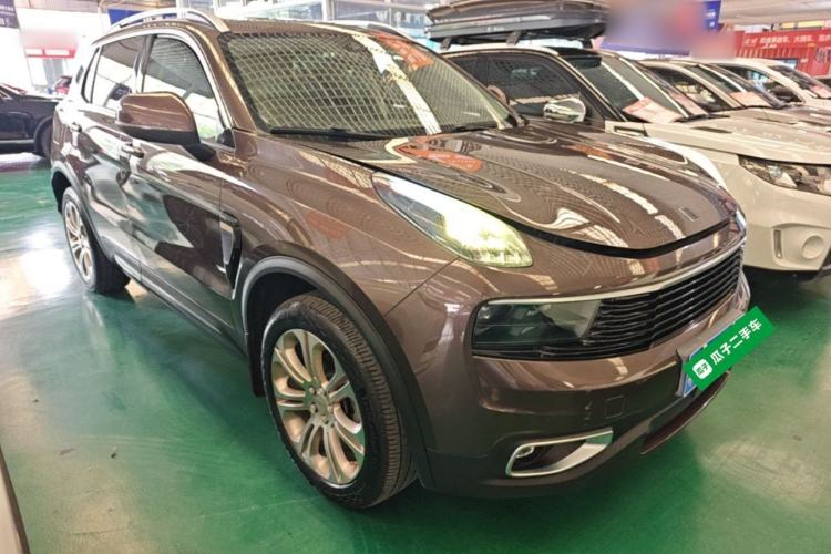 Used Lynk & Co 01 2017 2.0T Two-Wheel Drive Pro Edition Front Right 45 Deg