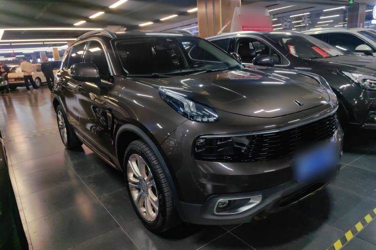Used Lynk & Co 01 2017 2.0T Two-Wheel Drive Pro Edition Front Right 45 Deg