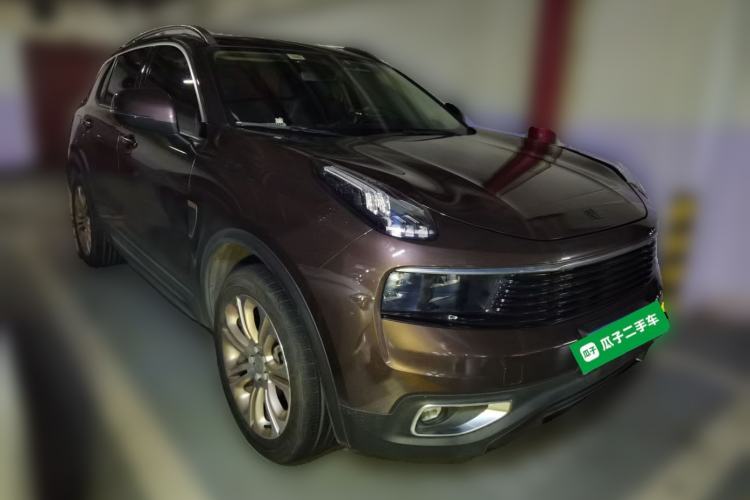 Used Lynk & Co 01 2017 2.0T Two-Wheel Drive Pro Edition Front Right 45 Deg