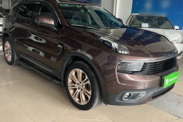 Used Lynk & Co 01 2017 2.0T Two-Wheel Drive Pro Edition Front Right 45 Deg