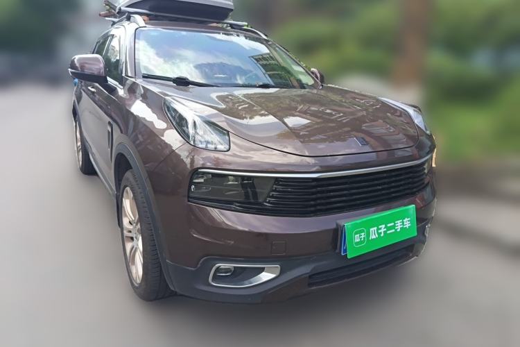 Used Lynk & Co 01 2017 2.0T Two-Wheel Drive Pro Edition Front Right 45 Deg