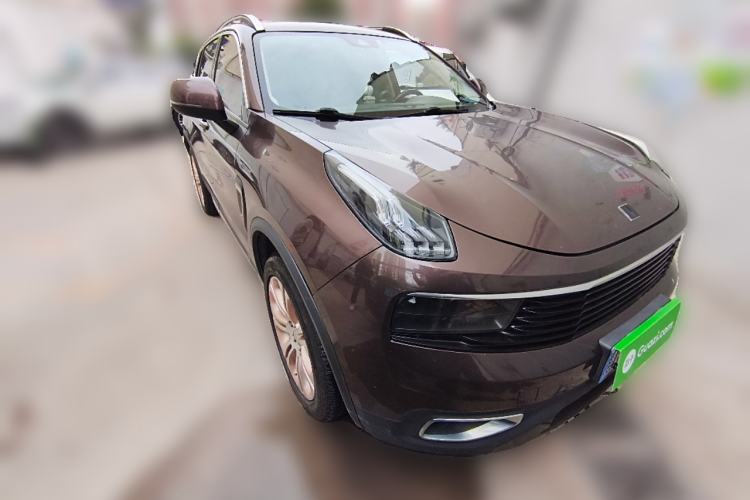 Used Lynk & Co 01 2017 2.0T Two-Wheel Drive Pro Edition Front Right 45 Deg