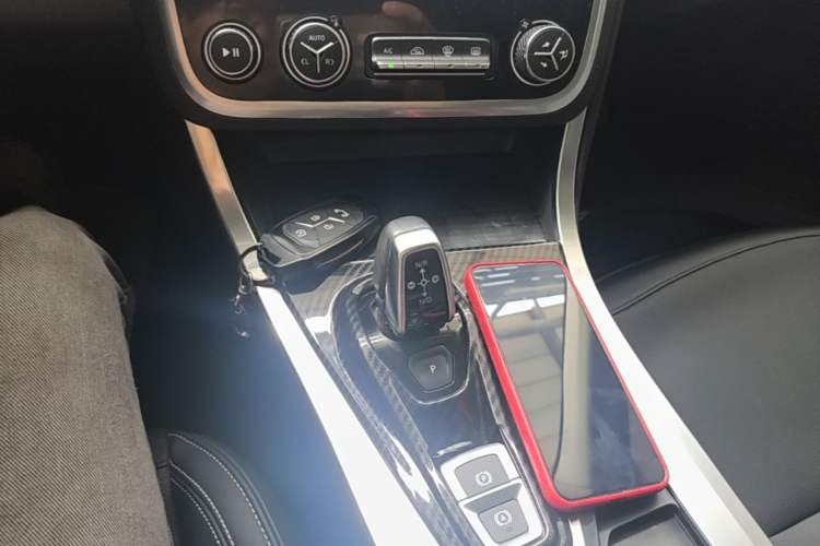Used Lynk & Co 01 2017 2.0T Two-Wheel Drive Pro Edition Gear Lever