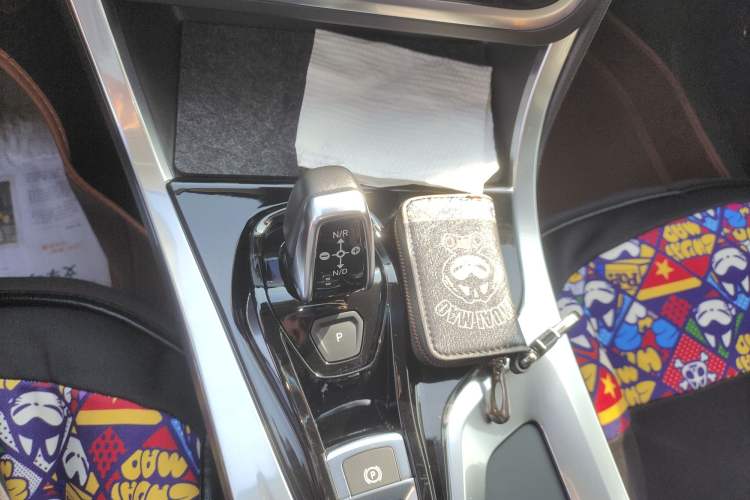 Used Lynk & Co 01 2017 2.0T Two-Wheel Drive Pro Edition Gear Lever