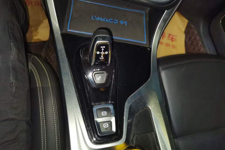 Used Lynk & Co 01 2017 2.0T Two-Wheel Drive Pro Edition Gear Lever