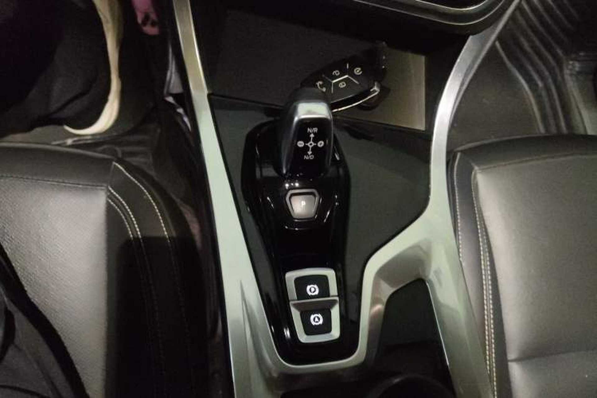 Used Lynk & Co 01 2017 2.0T Two-Wheel Drive Pro Edition Gear Lever