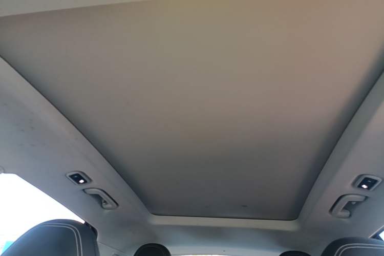 Used Lynk & Co 01 2017 2.0T Two-Wheel-Drive Version Headliner