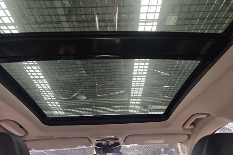 Used Lynk & Co 01 2017 2.0T Two-Wheel-Drive Version Headliner