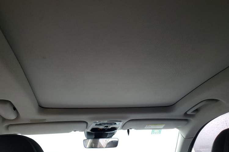 Used Lynk & Co 01 2017 2.0T Two-Wheel-Drive Version Headliner