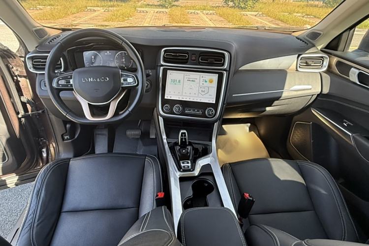 Used Lynk & Co 01 2017 2.0T Two-Wheel Drive Pro Edition Interior 1